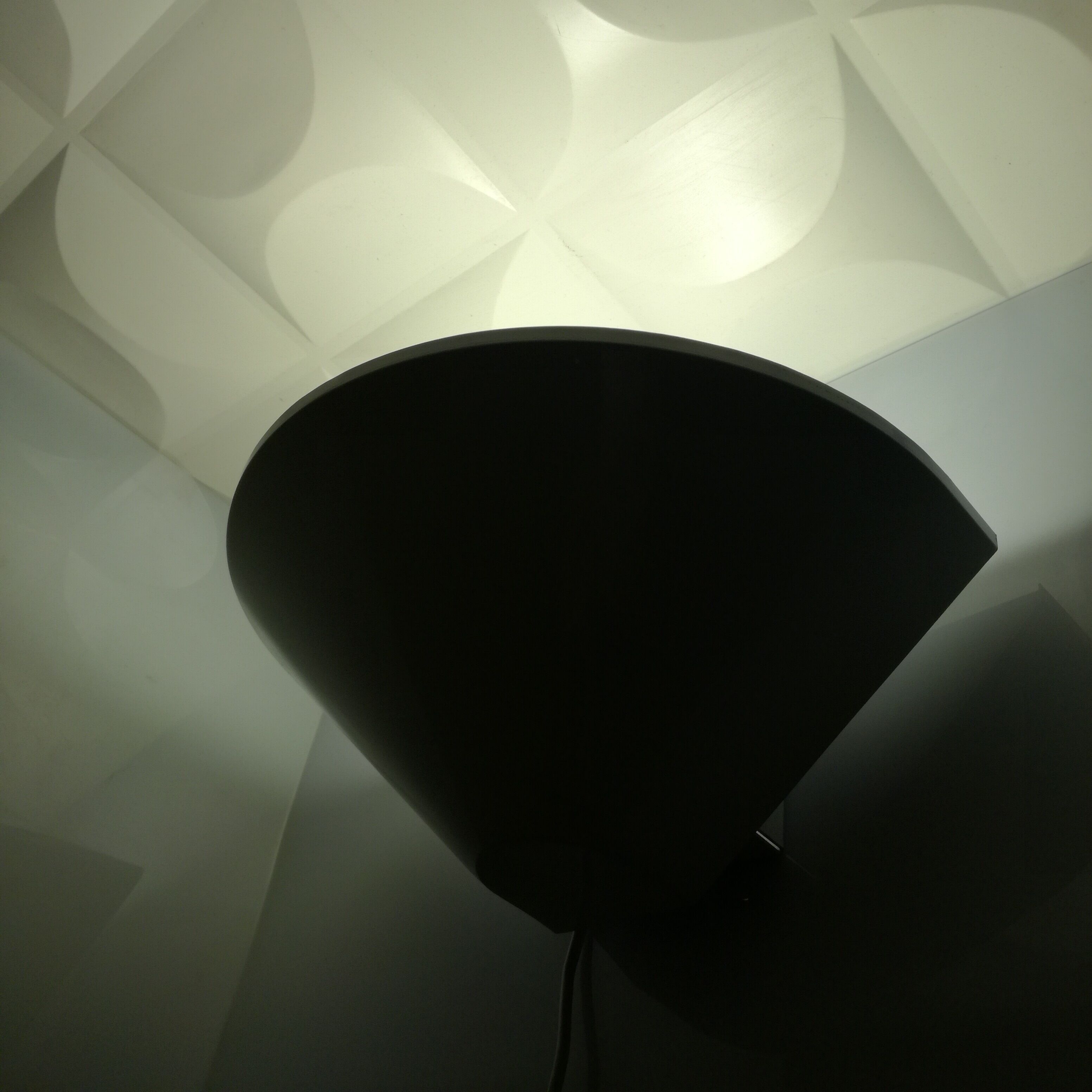 Half moon appliques in lase metal