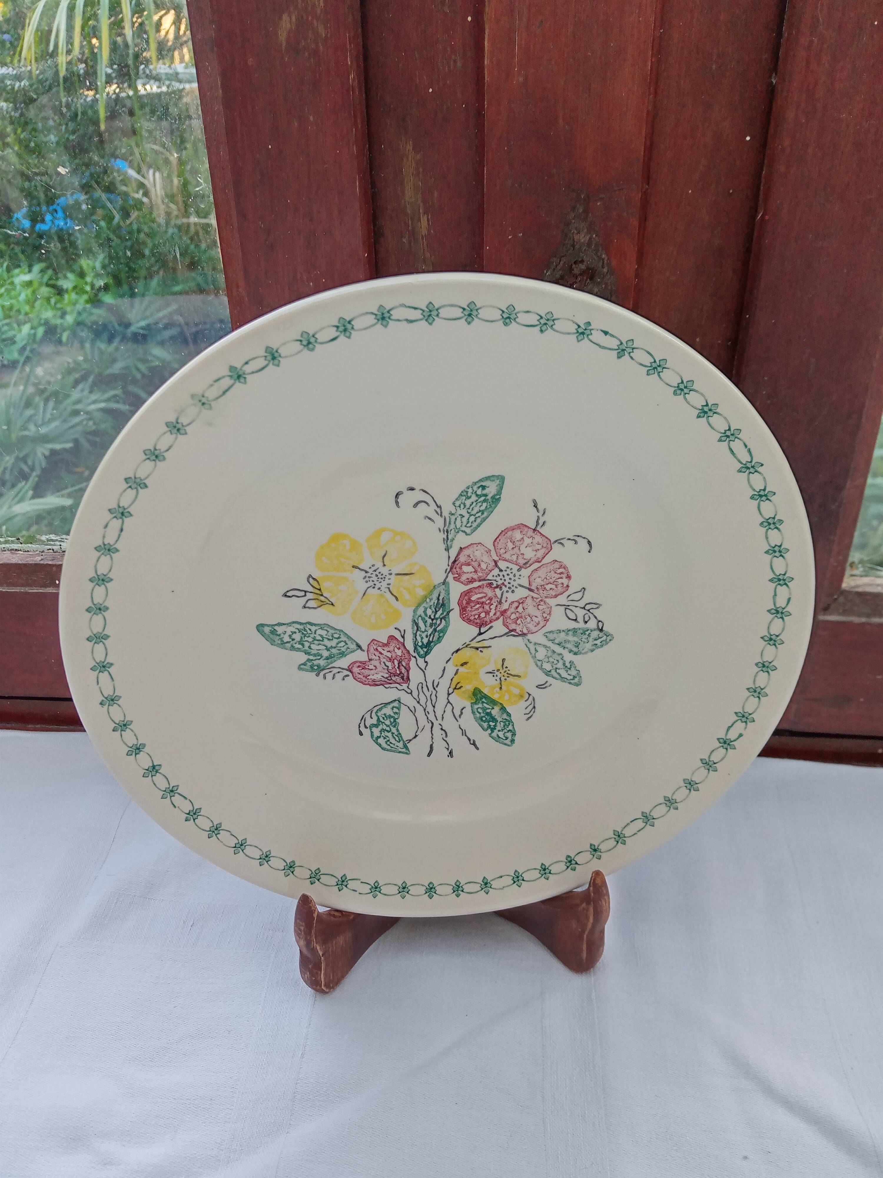 6 old flat plates