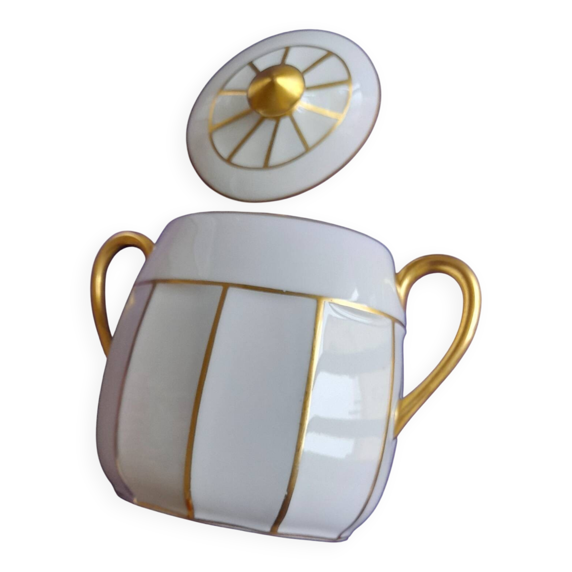 Sugar bowl or candy dish