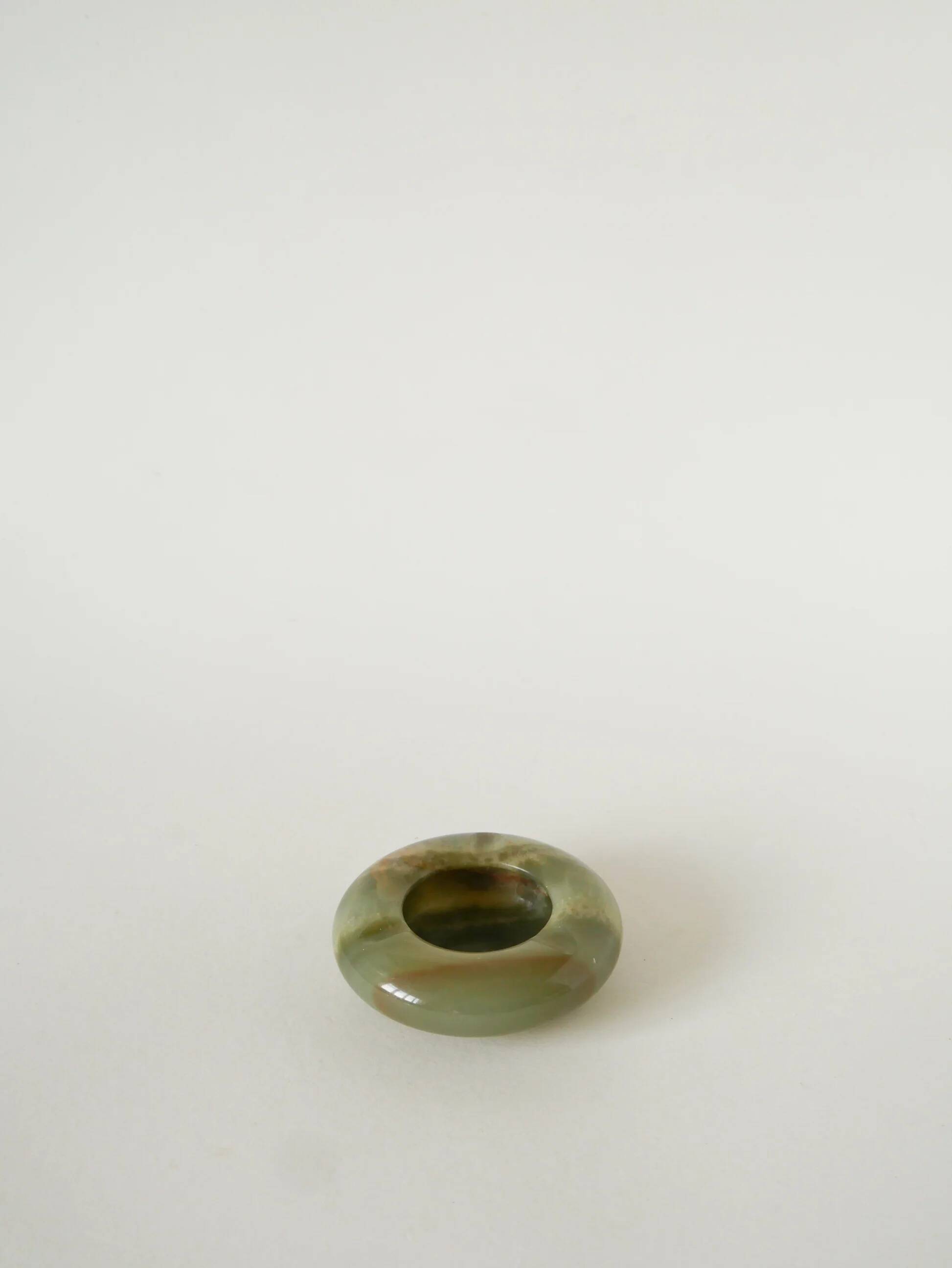 Vide-poche en onyx, forme ronde, vert, design, 1970 - 10 x 10 cm