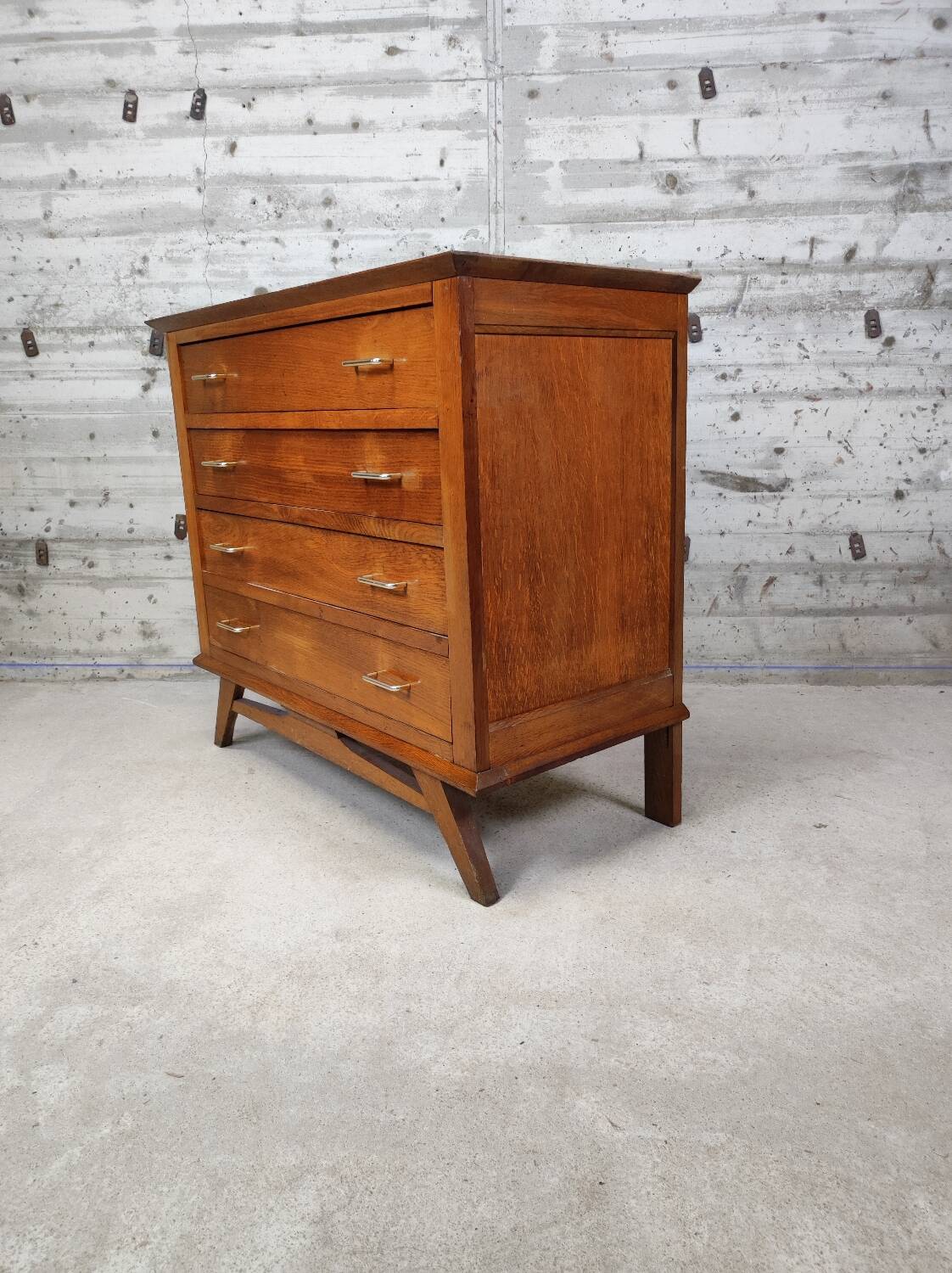 Vintage chest of drawers