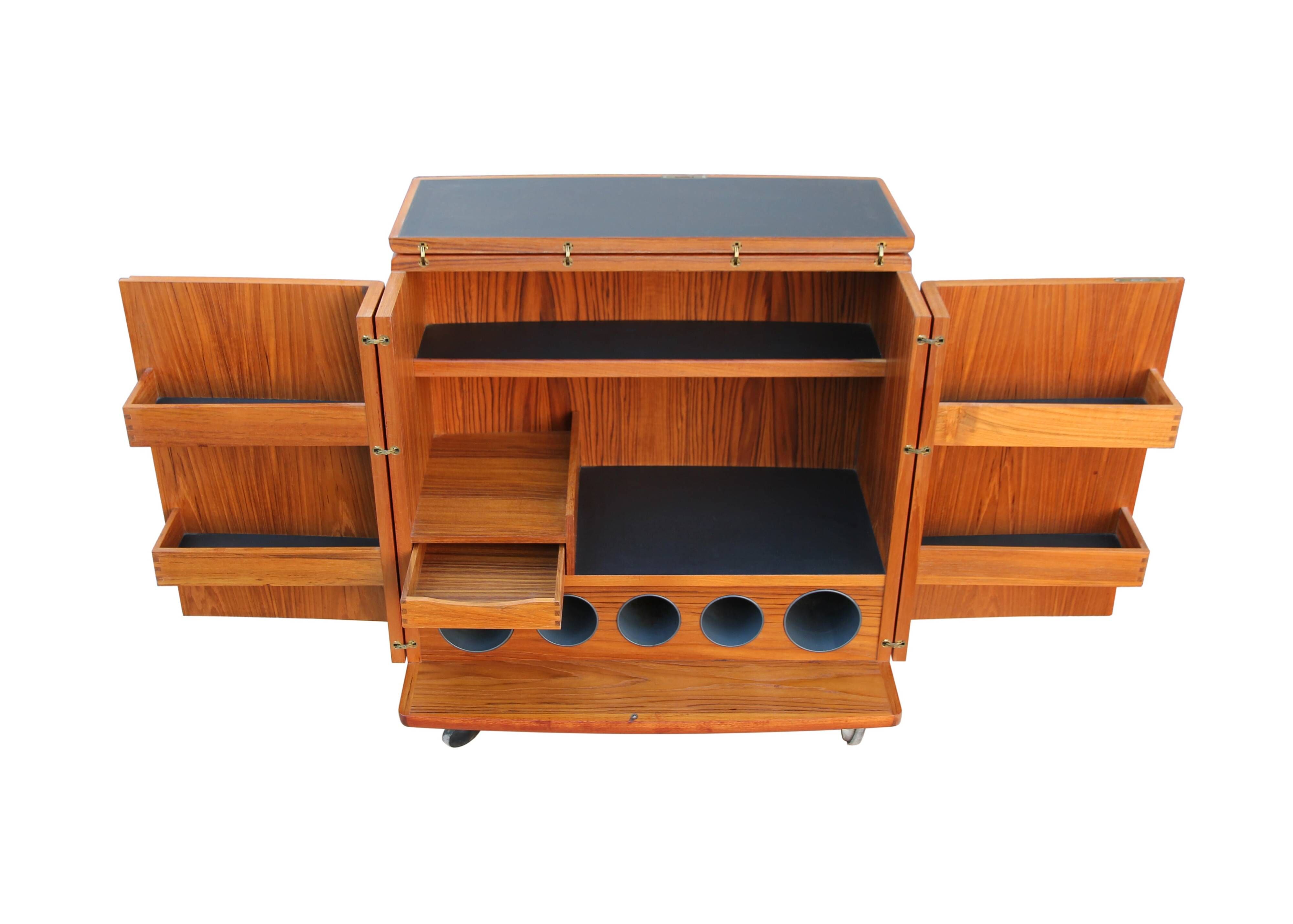 Danish teak bar cabinet by Illum Wikkelsø for CFC Silkeborg, 1960s.