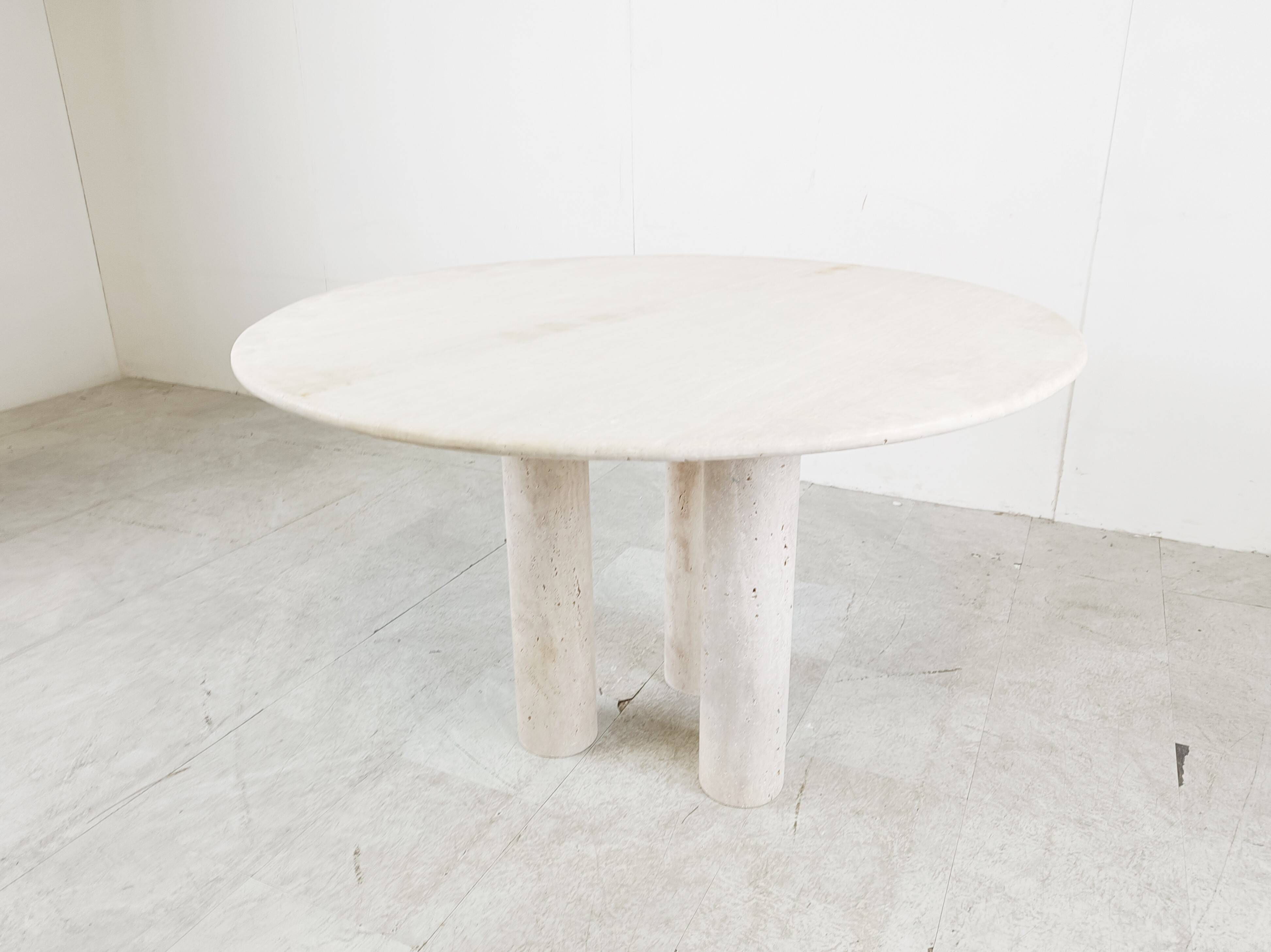 Round italian travertine dining table 1970s