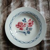 6 mismatched antique deep plates