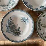 Set of 4 blue flowered plates