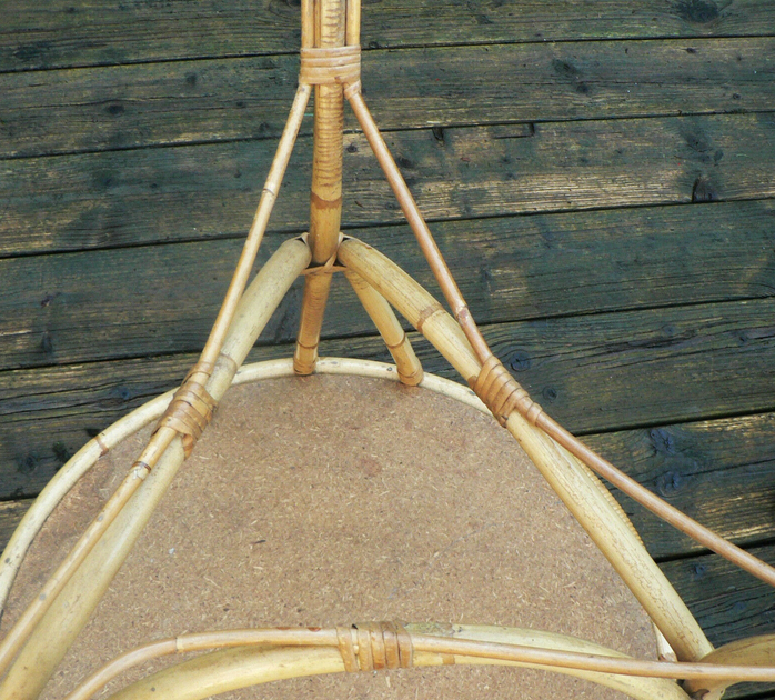 Details on vintage bamboo coffee table 1950s