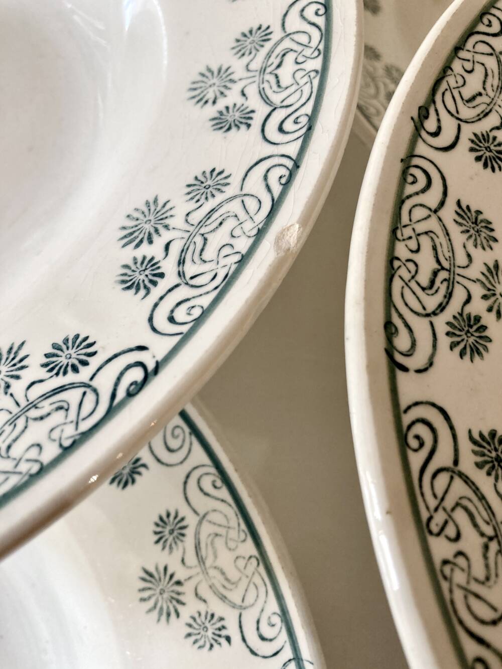 6 deep plates Digoin & Sarreguemines, emerald green floral decoration