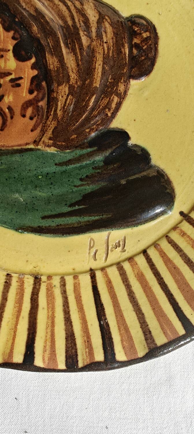 Decorative Provençal plates