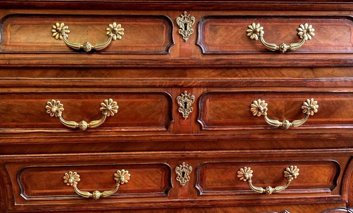 Bordeaux commode from the 18th century