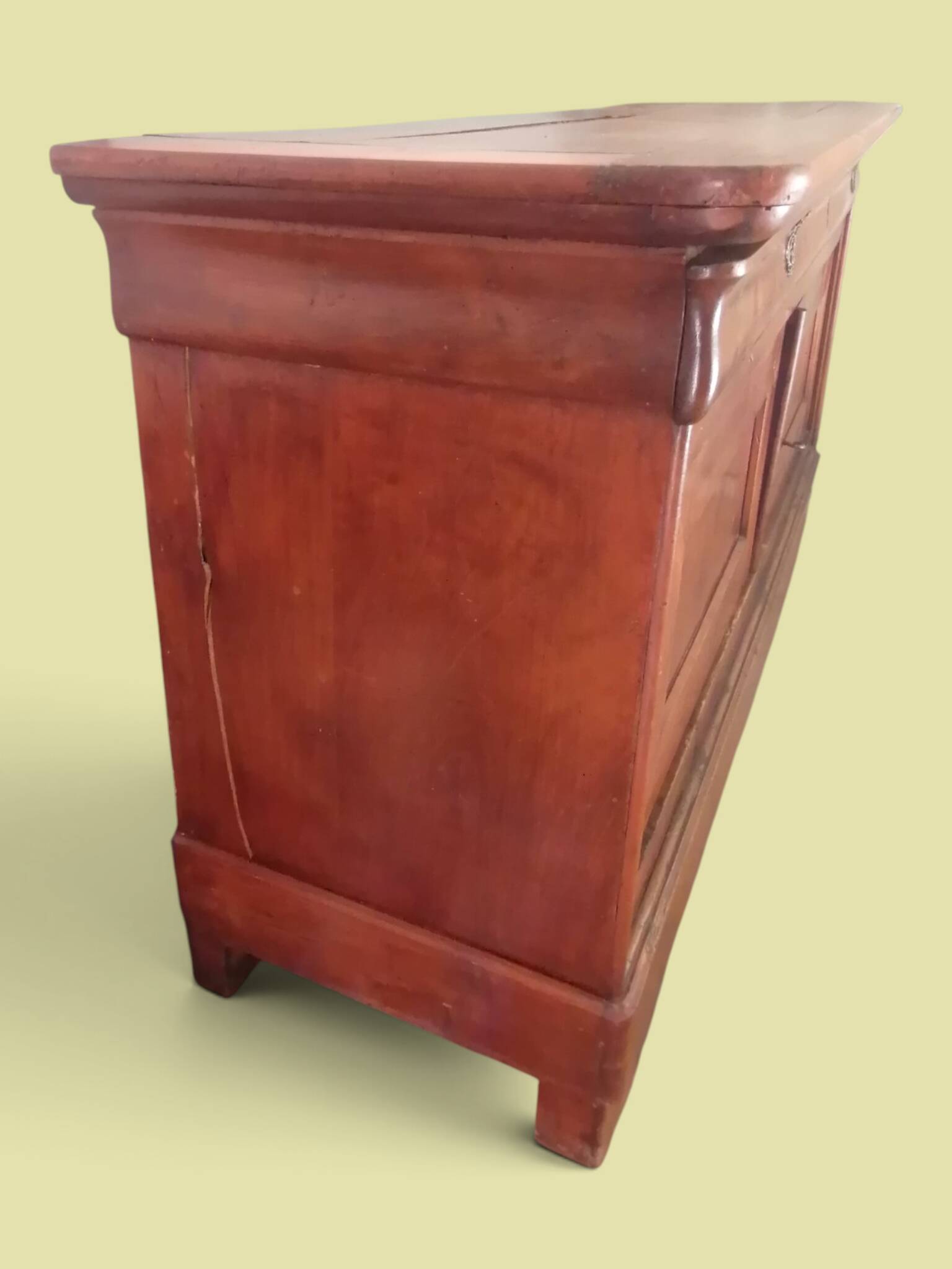 Sideboard very much in solid wood - Louis Philippe style.