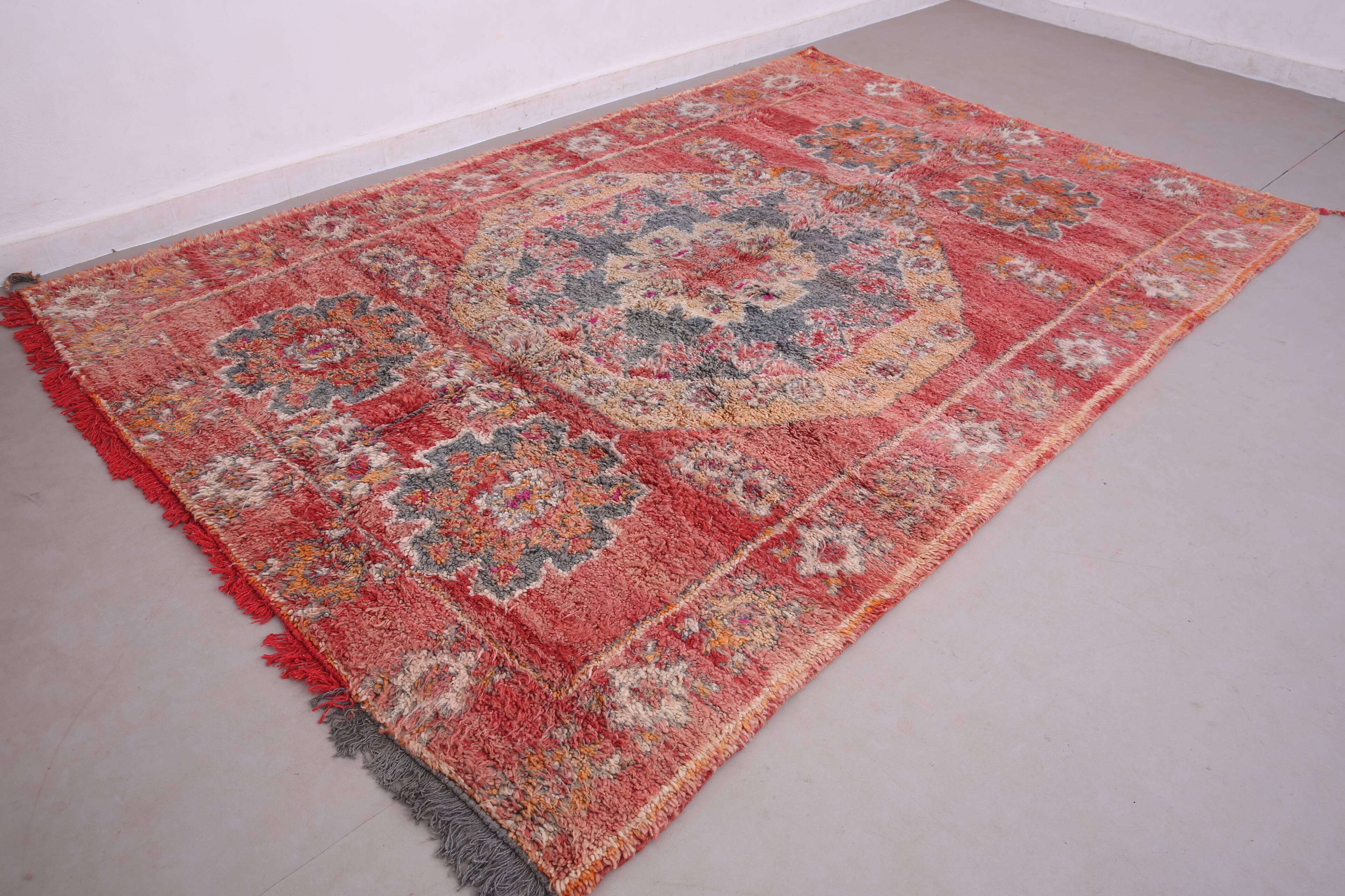 Vintage Moroccan Rug 200 x 306 cm, Berber Wool Rug, Handmade Bohemian Rug