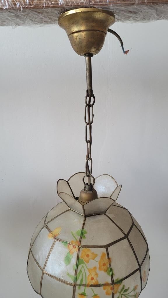 Set of 3 chandeliers in mother-of-pearl and brass