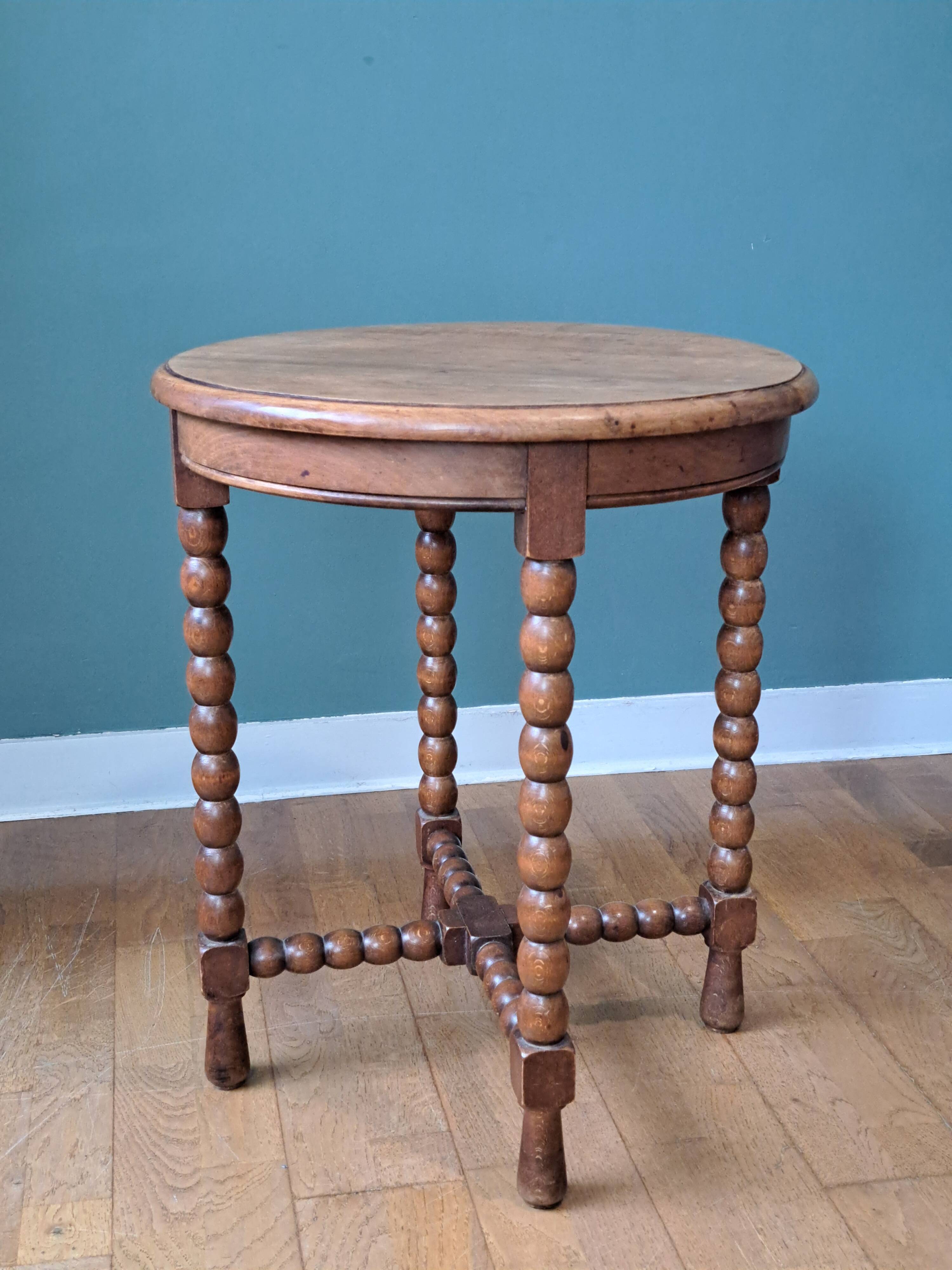 Side table with turned wooden legs