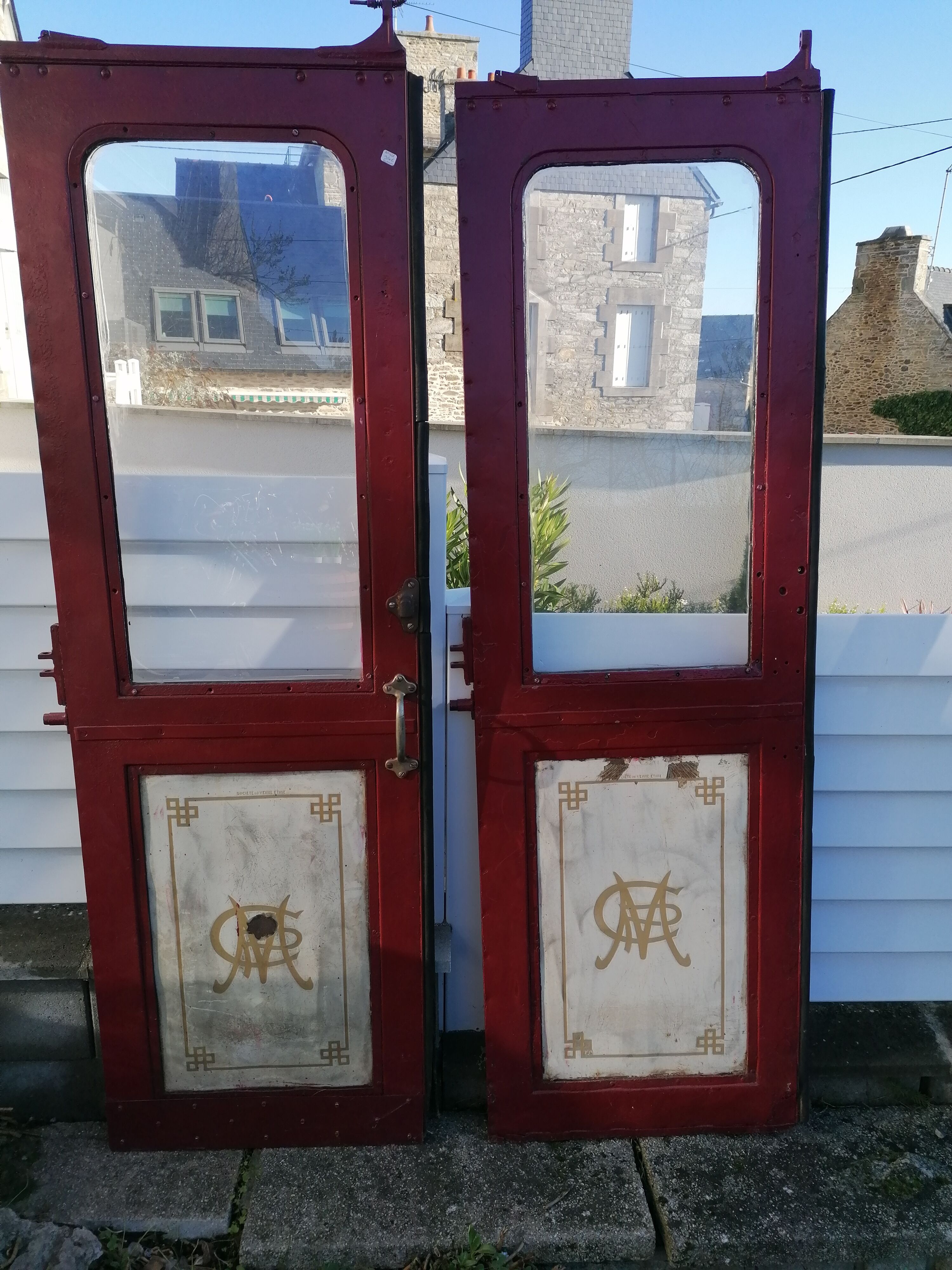 2 metro doors Sprague