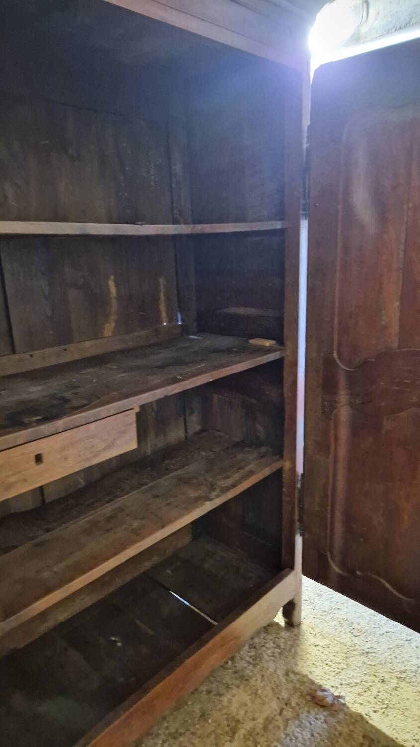 18th century wardrobe