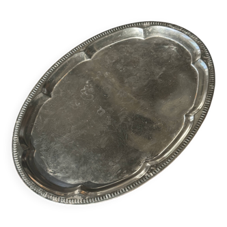 Large oval engraved platter in silver-plated metal 34x45.