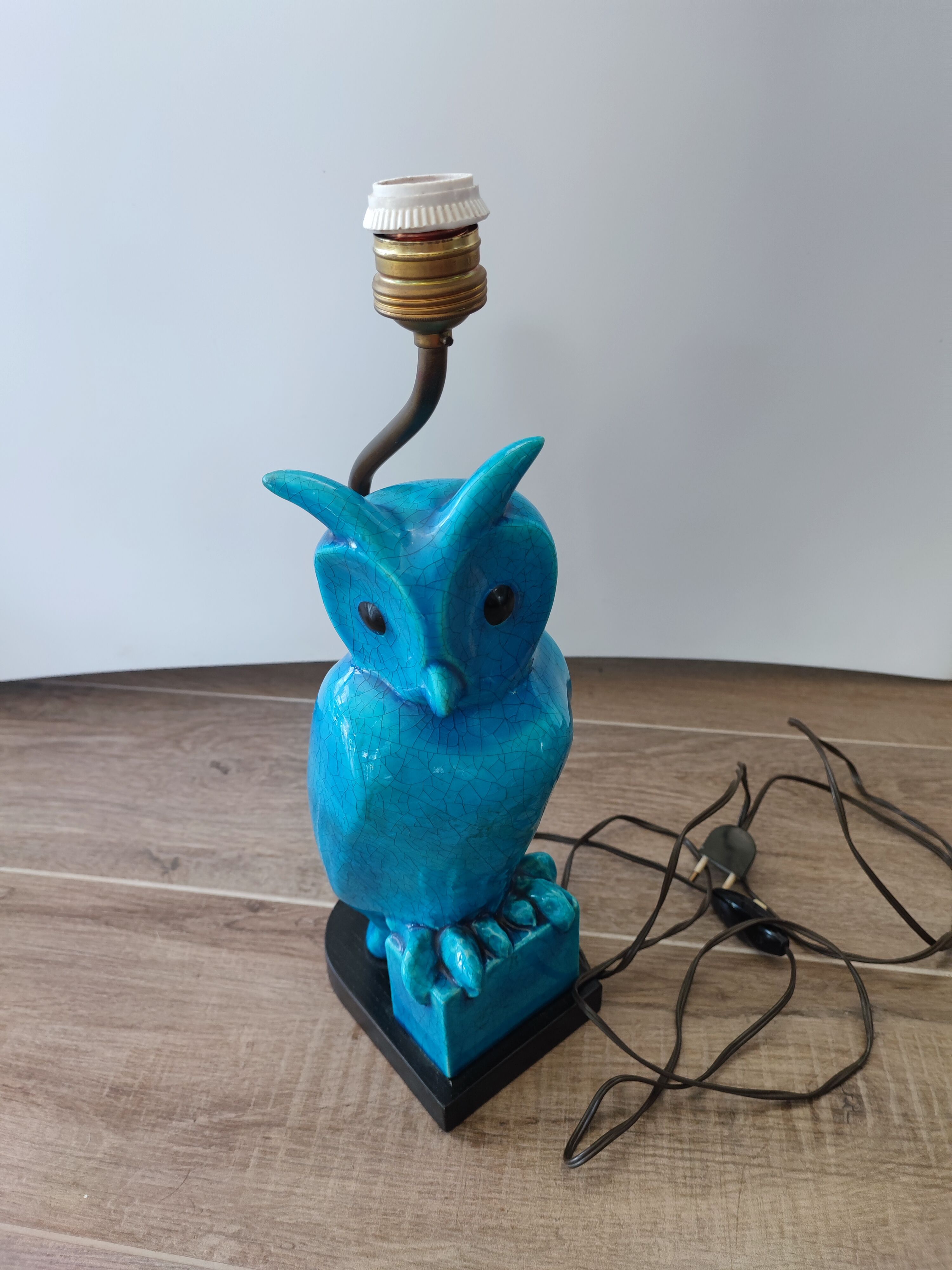 Turquoise cracked earthenware owl lamp