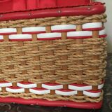 Scoubidou sewing box