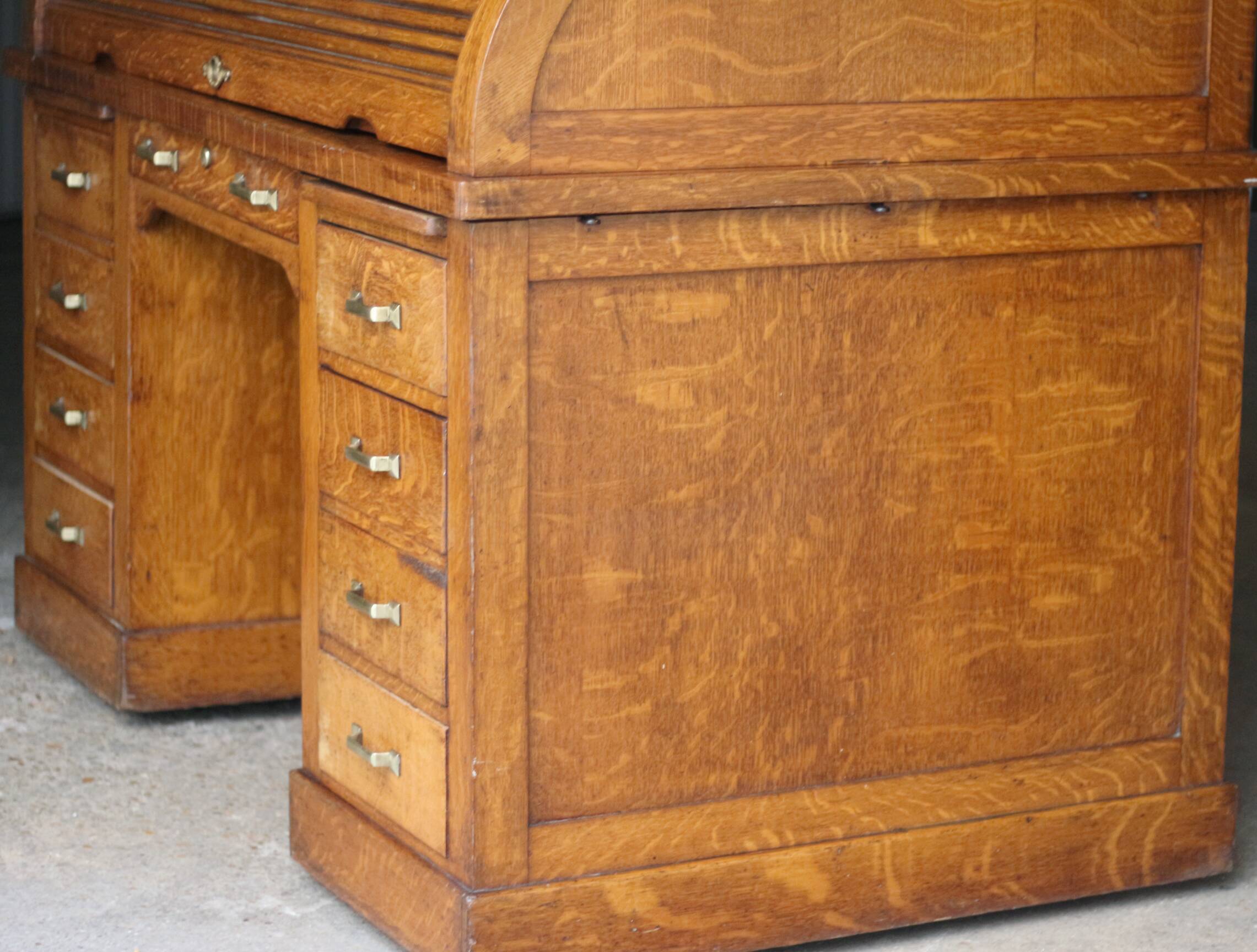 Exceptional: cosmos american desk (circa 1900). superb model.