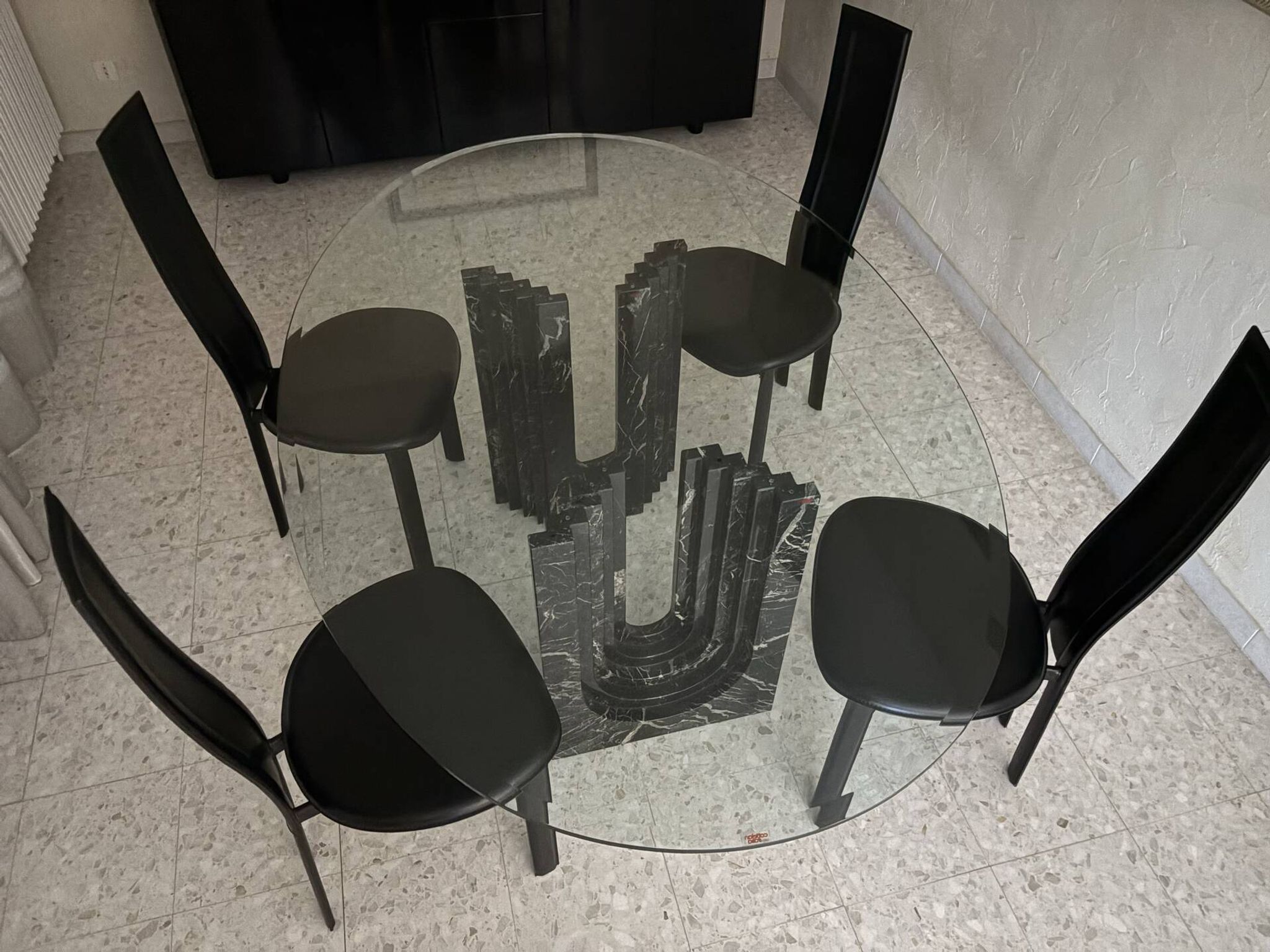 Dining table Cattelan marble with 4 chairs.