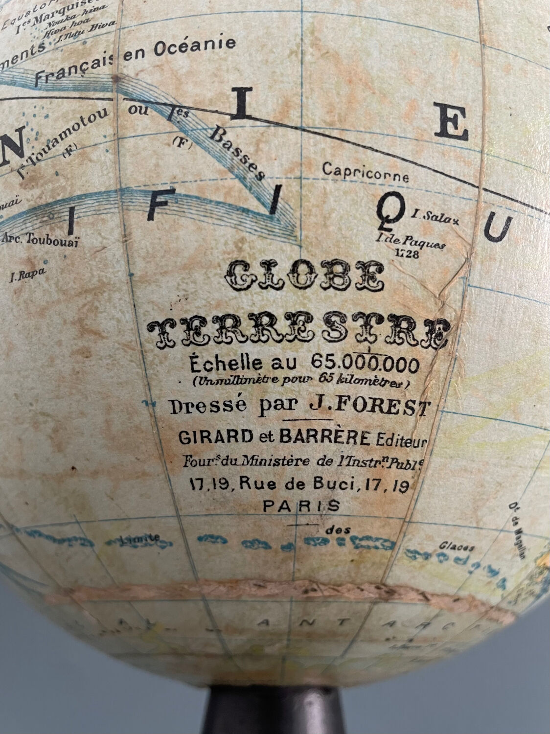 Terrestrial globe world map geographer Forest XIXth