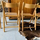 Set of 4 folding chairs