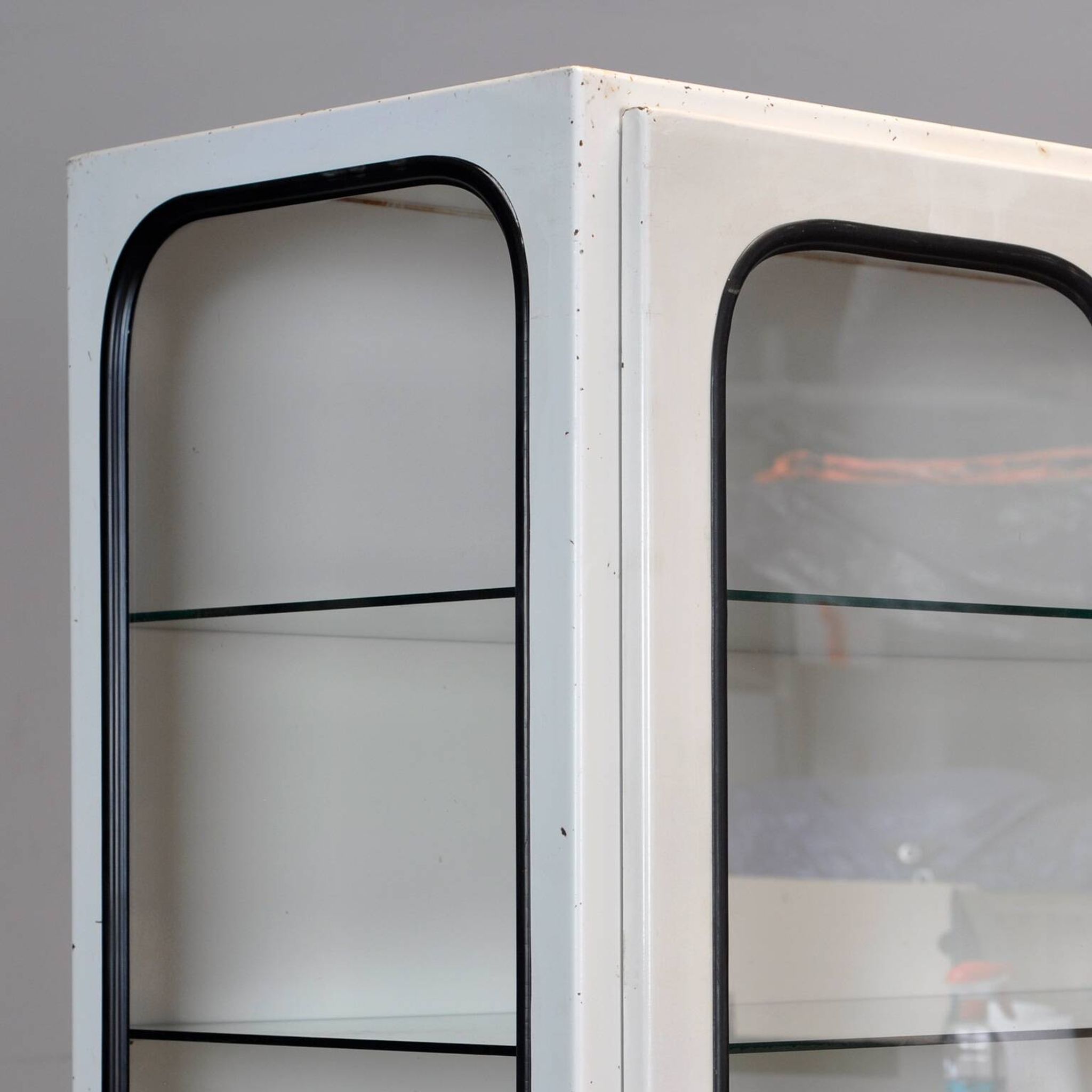 Armoire à pharmacie vintage en fer et verre, années 1970