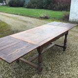 Farm table
