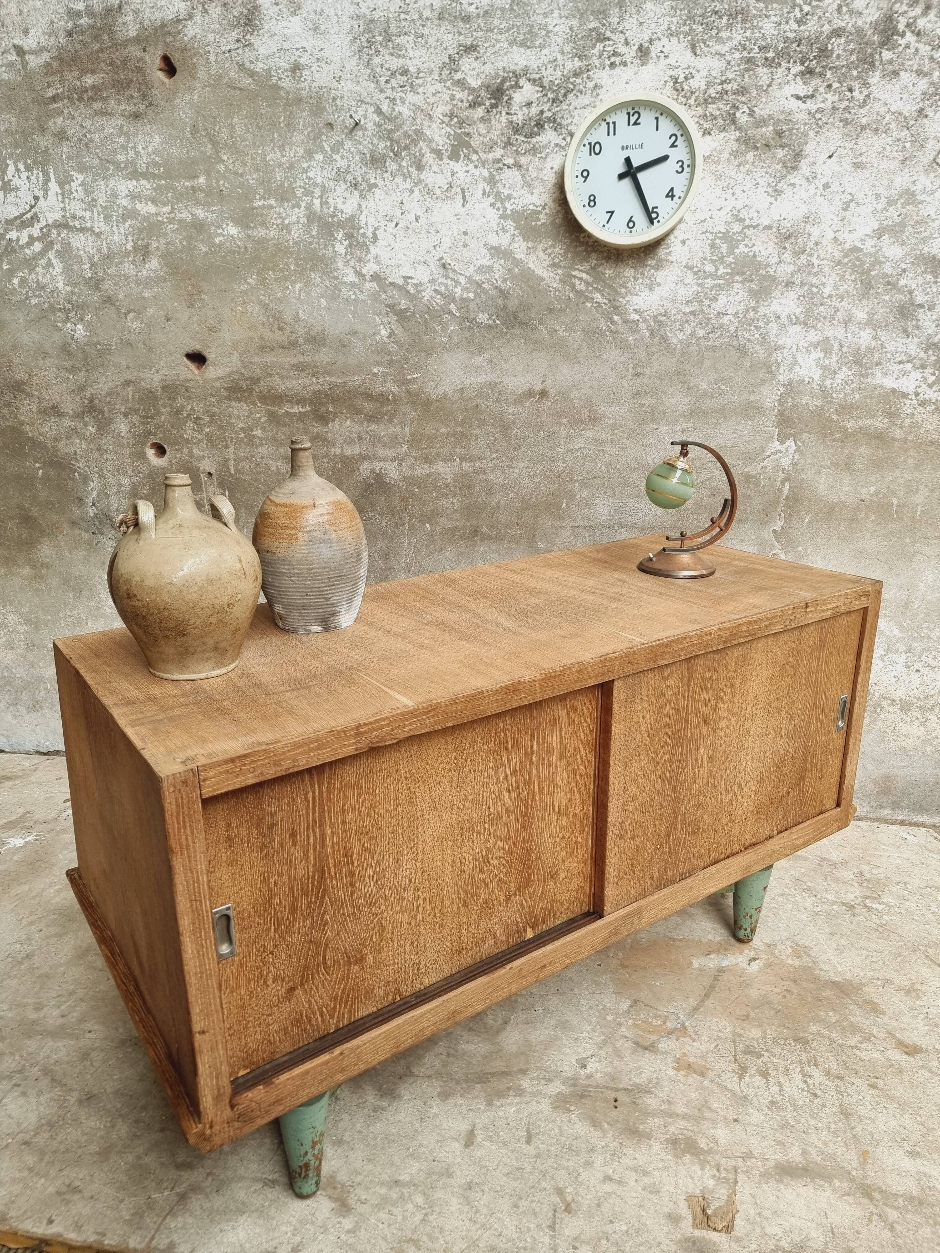 Side table in oak