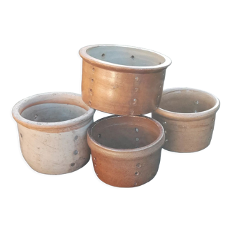 4 molds / pots with faisselle, glazed stoneware with holes - early twentieth, raw and authentic - France
