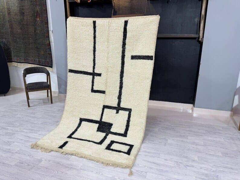 Handmade wool rug size 150 x 250 cm