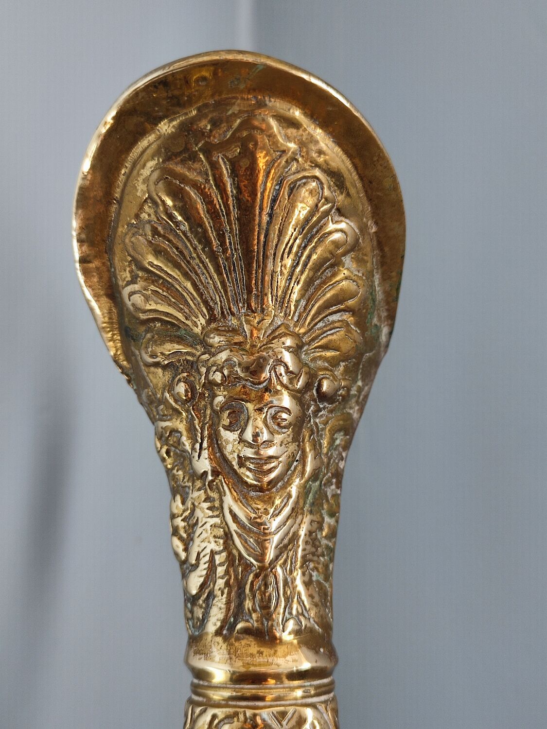 Ewer in gilded bronze