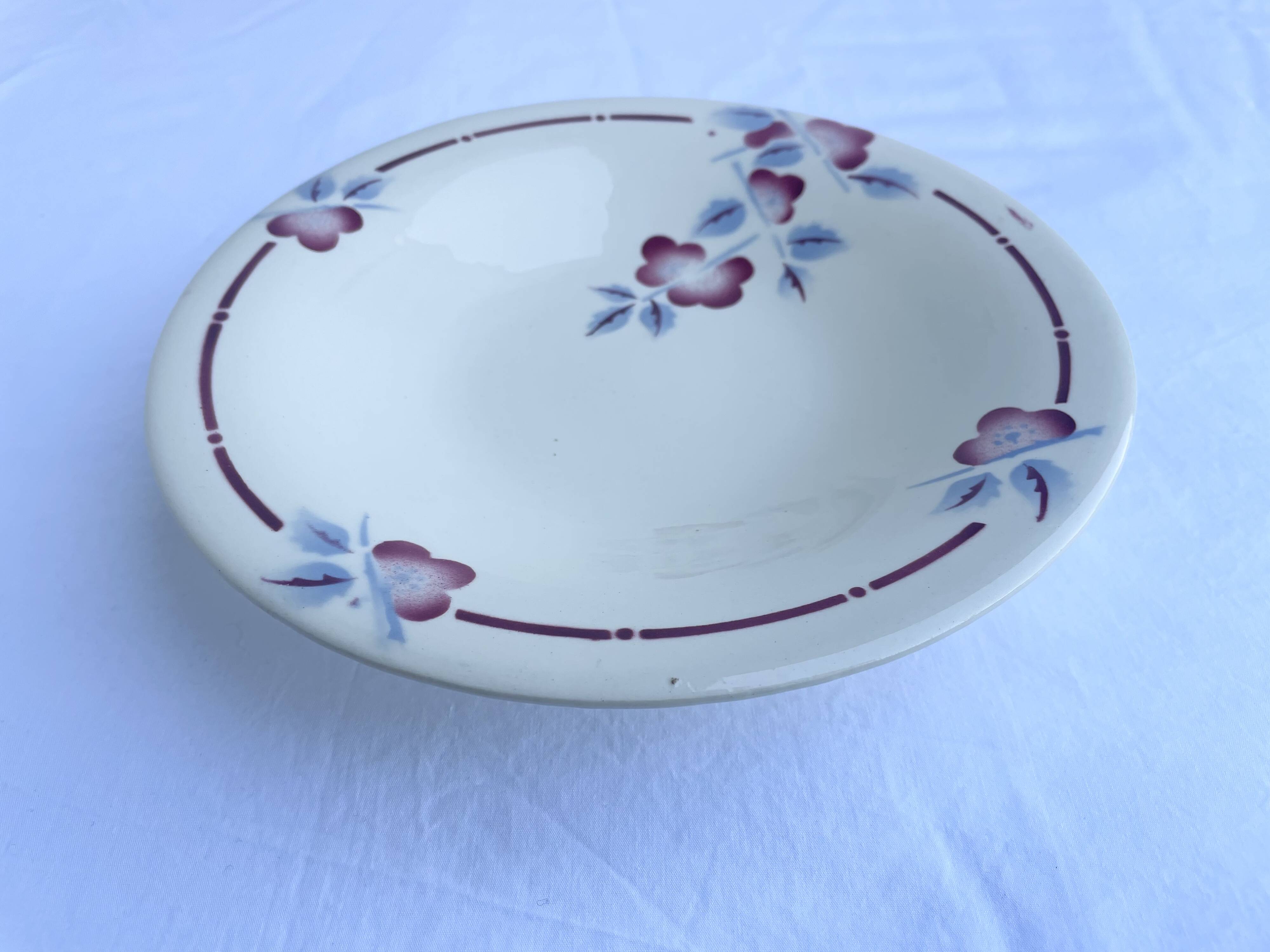 Ceranord St Amand pedestal plate model Nigeria 1920