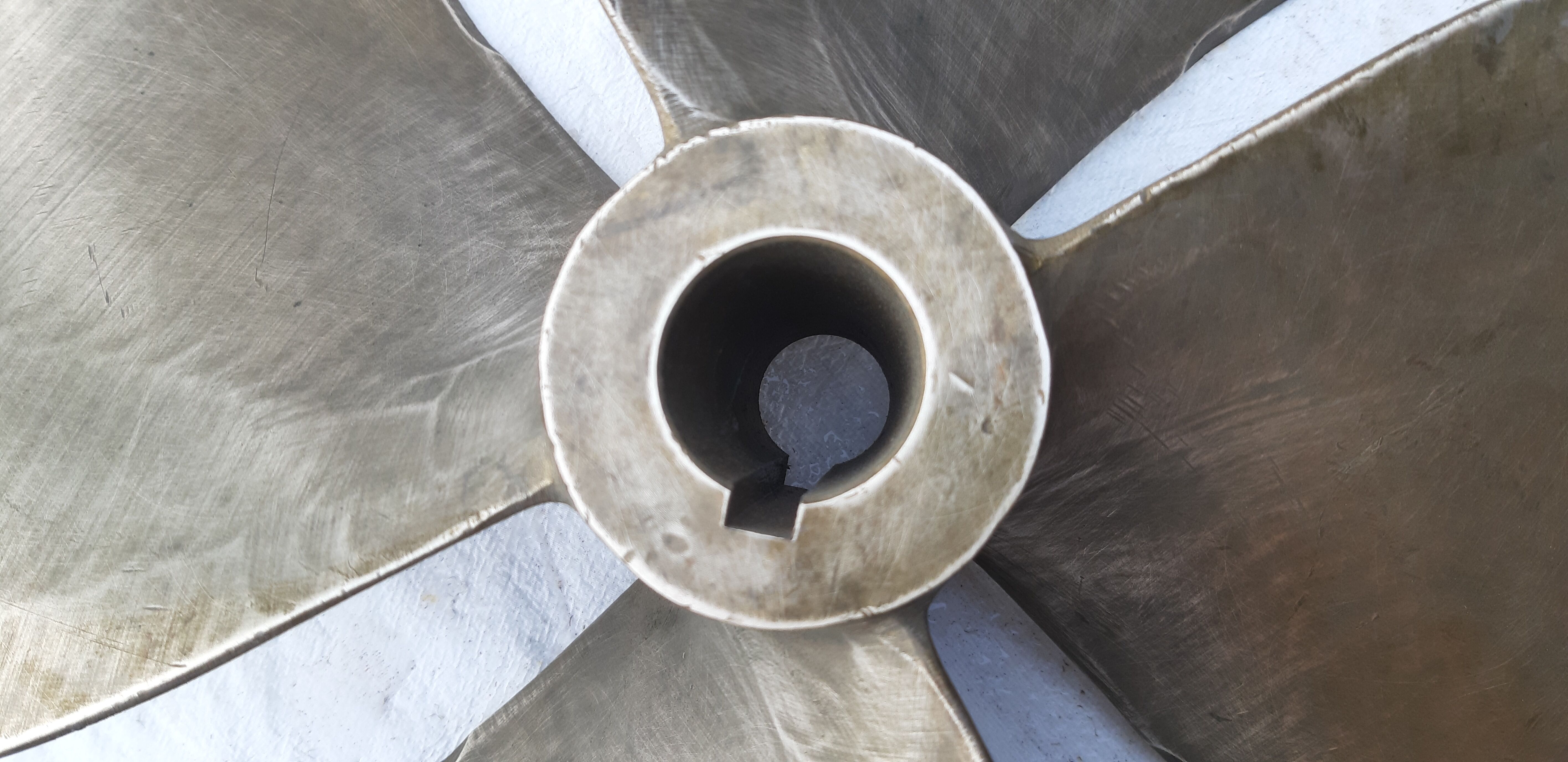 Radice bronze boat propeller