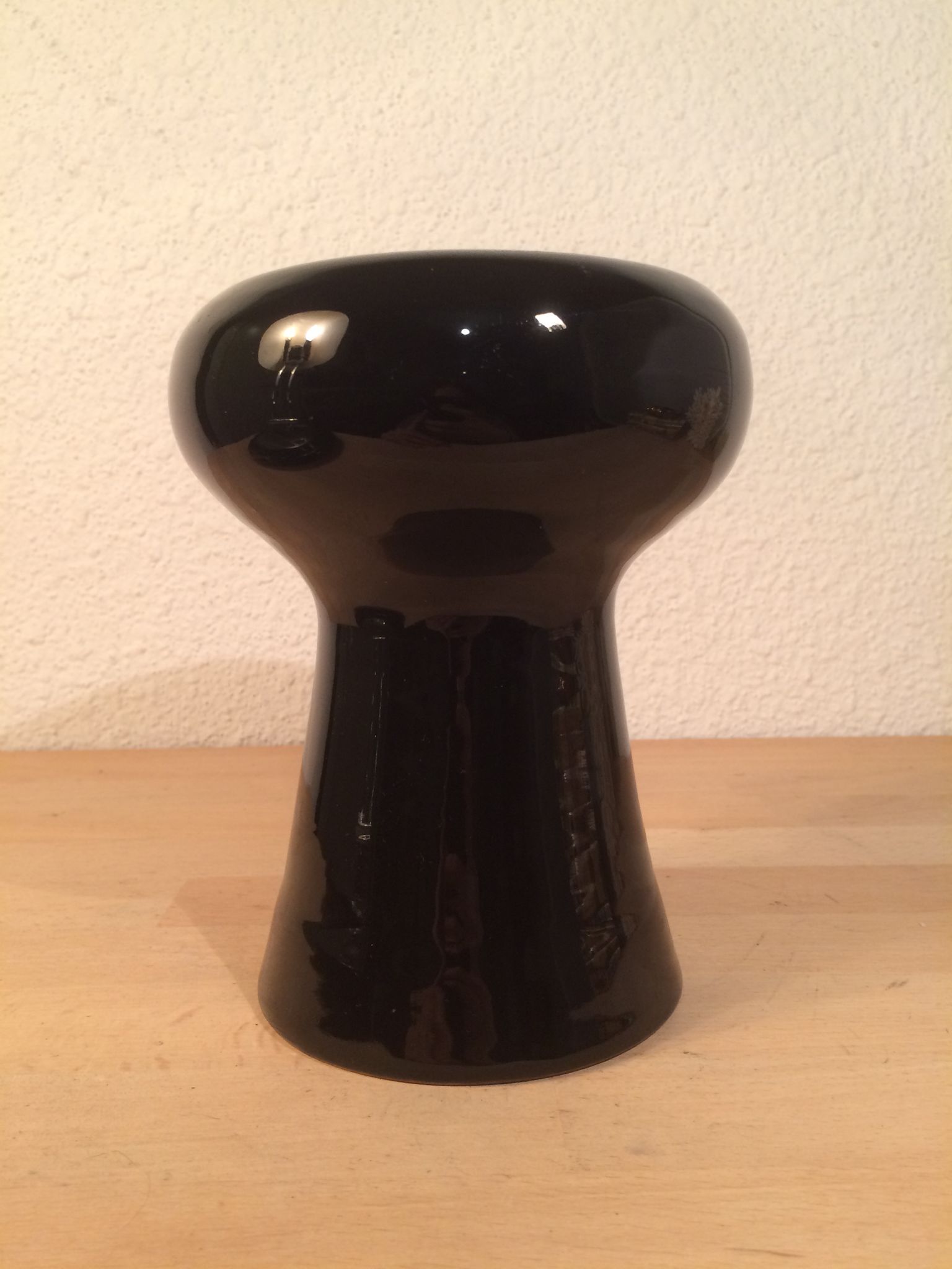 Vase moderniste céramique noir