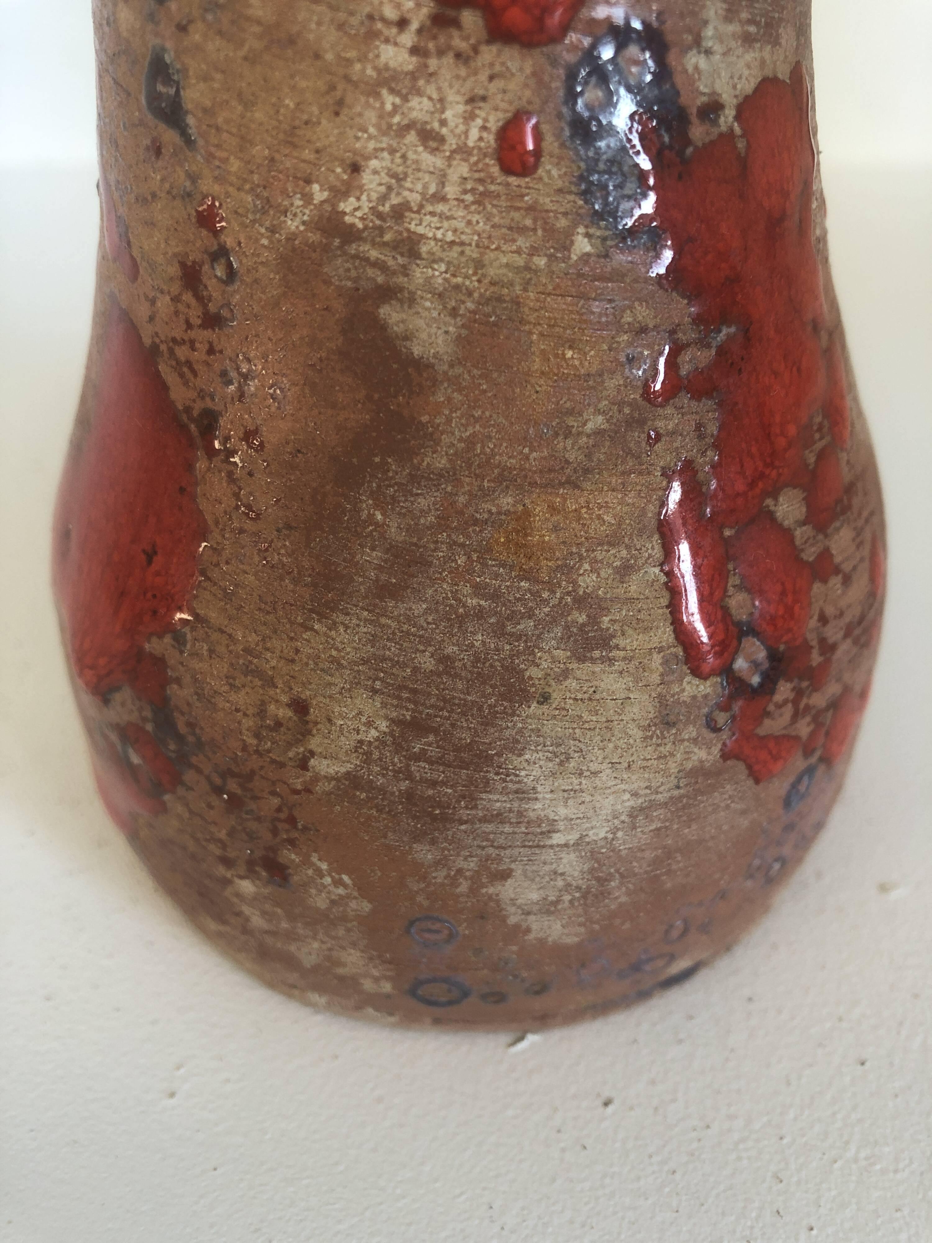 Brutalist vase with dripping decoration