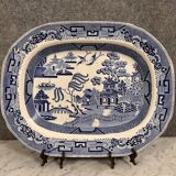 Angleterre XIXeme : grand plat en faience bleue blanche