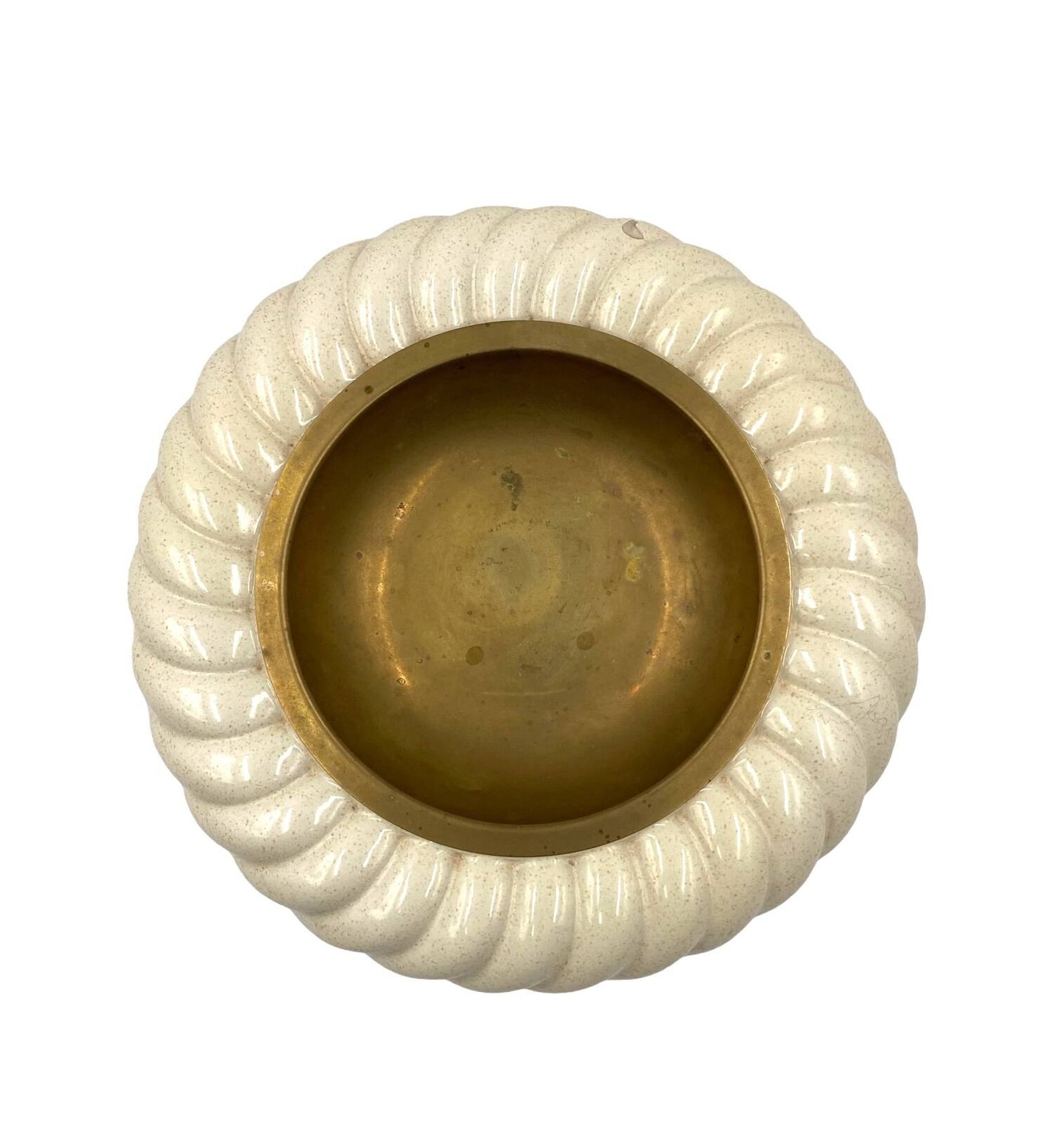 Tommaso Barbi, cream ceramic ashtray / vide poche, B Ceramiche, ca. 1970