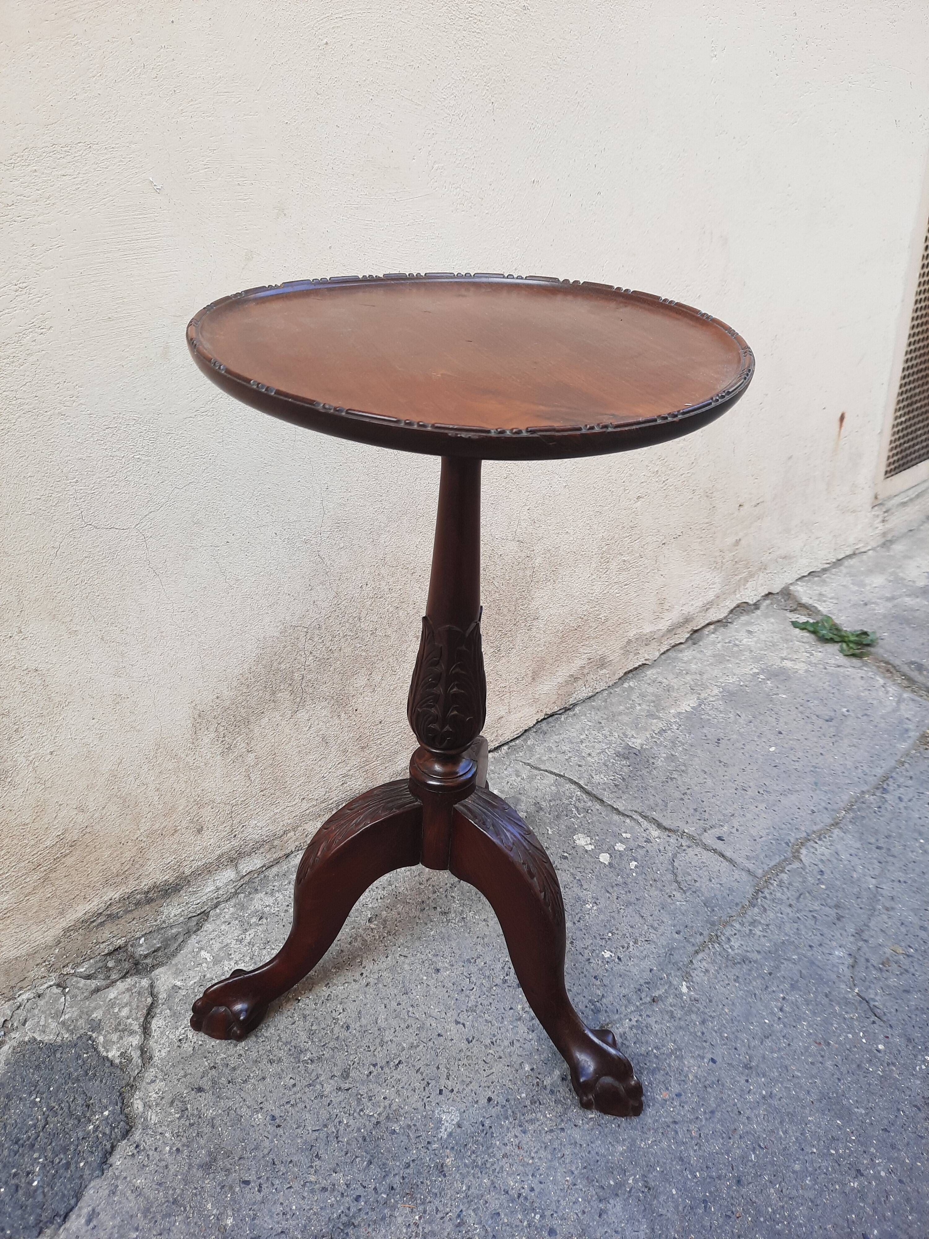 English gueridon table