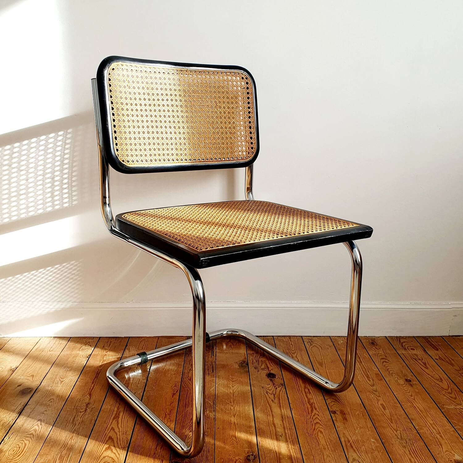 Chaise cannée B32 Marcel Breuer