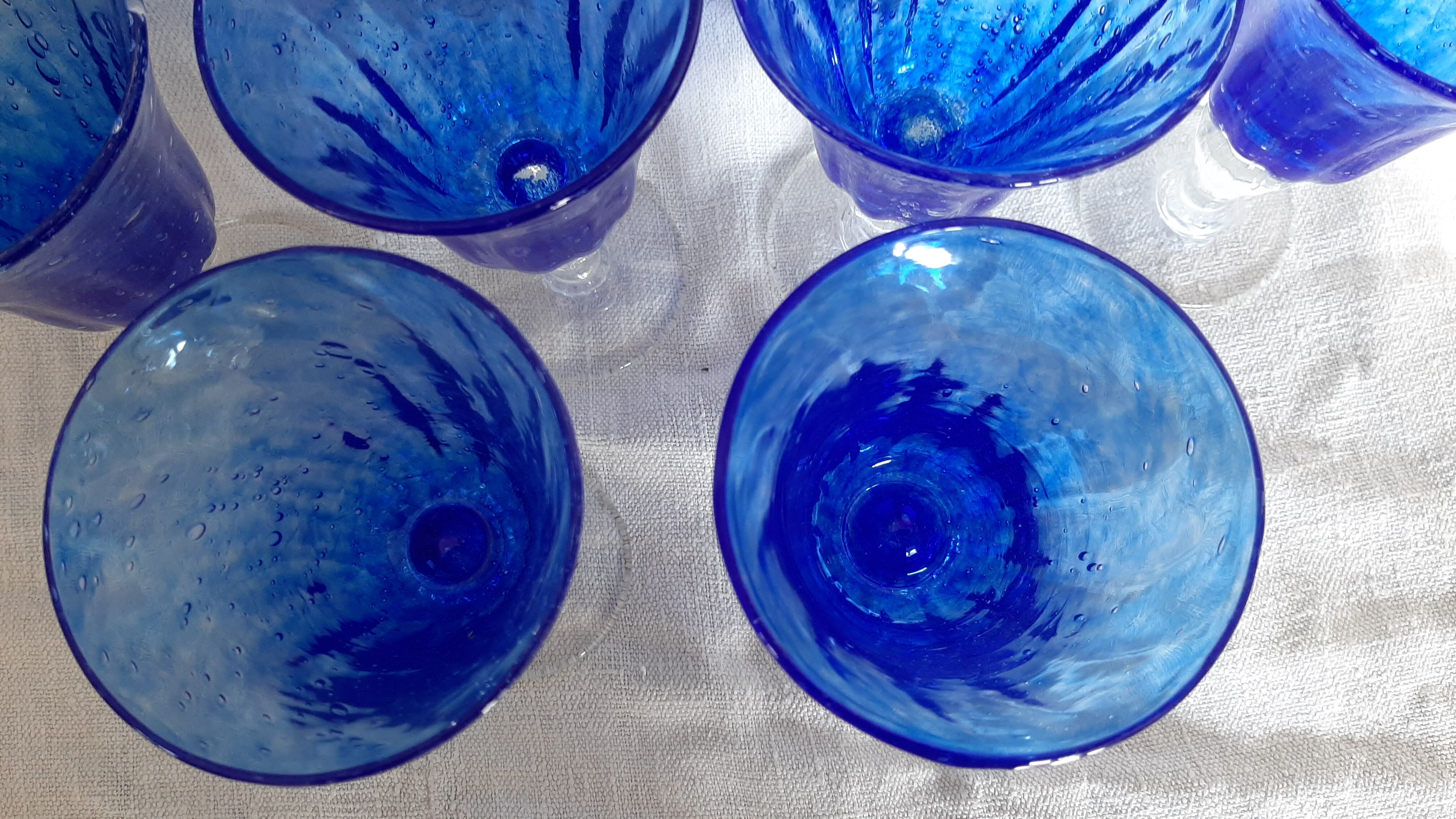 Set of six blue walking glasses "Biot" by Saba.