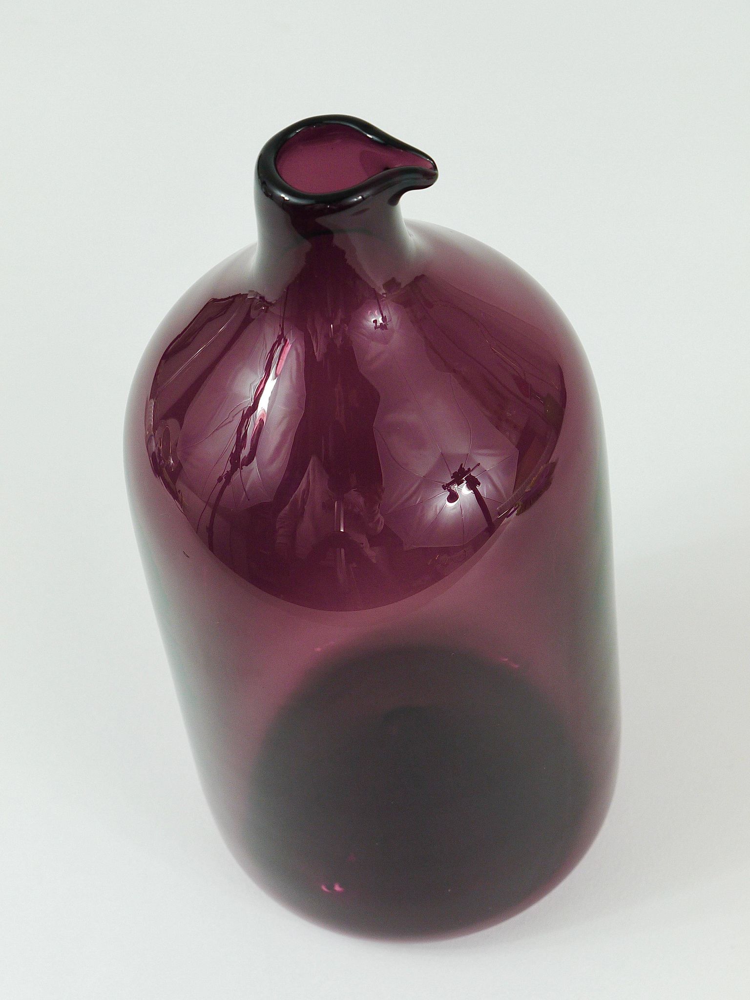 Glass vase signed Purple Timo Sarpaneva Pullo Bird Bottle, Iittala, Finland.