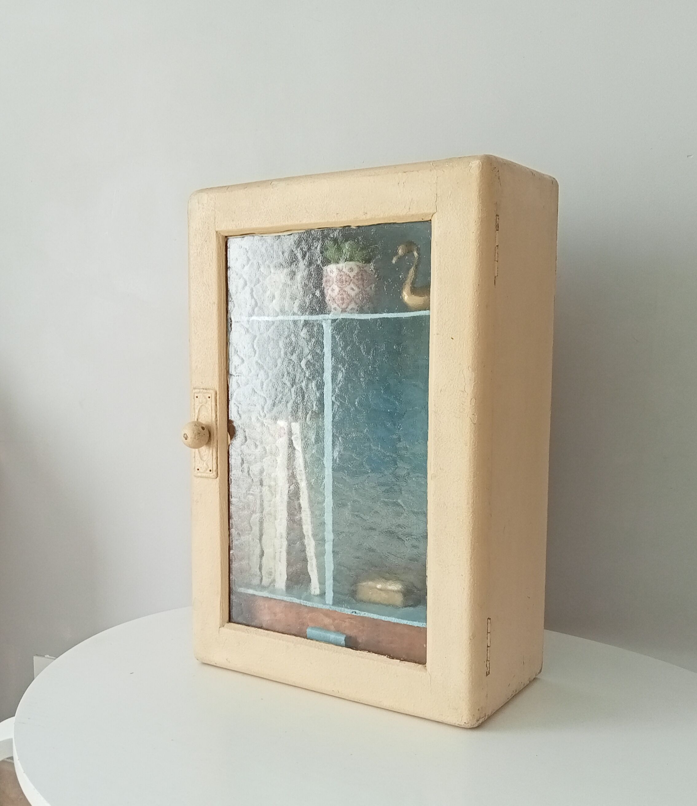 Glass medicine cabinet 50s