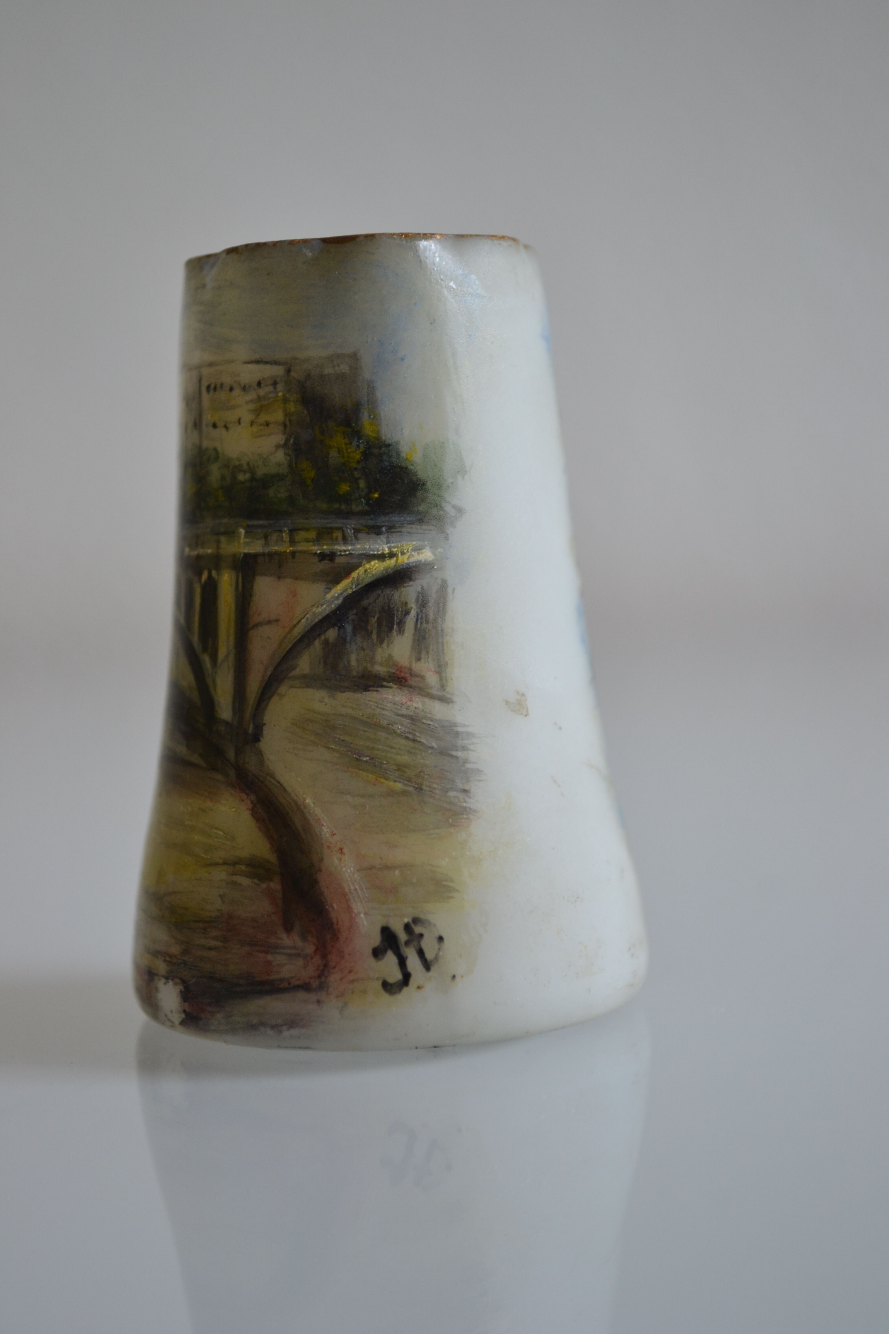 miniature vase with painted decoration from the city of Huy in Belgium
