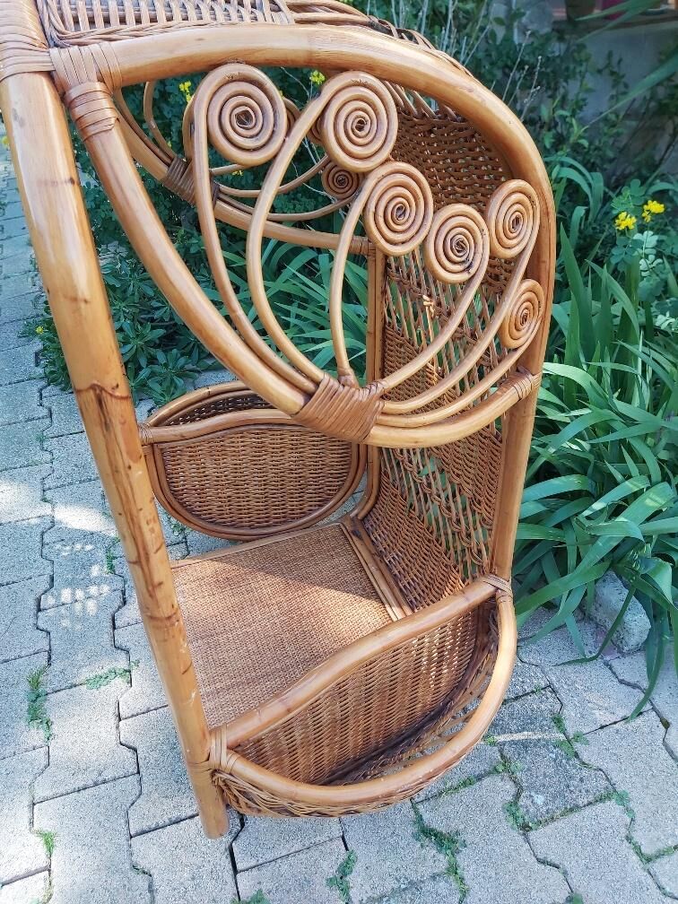 Vintage rattan pod to hang