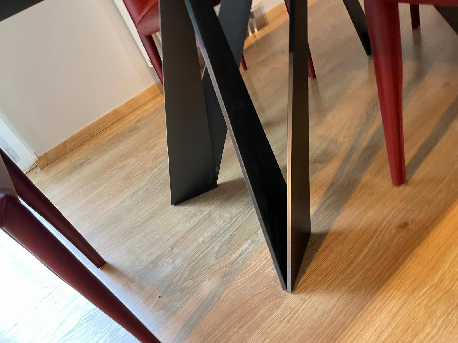 Roche bobois – design dining table + 4 chairs – excellent condition