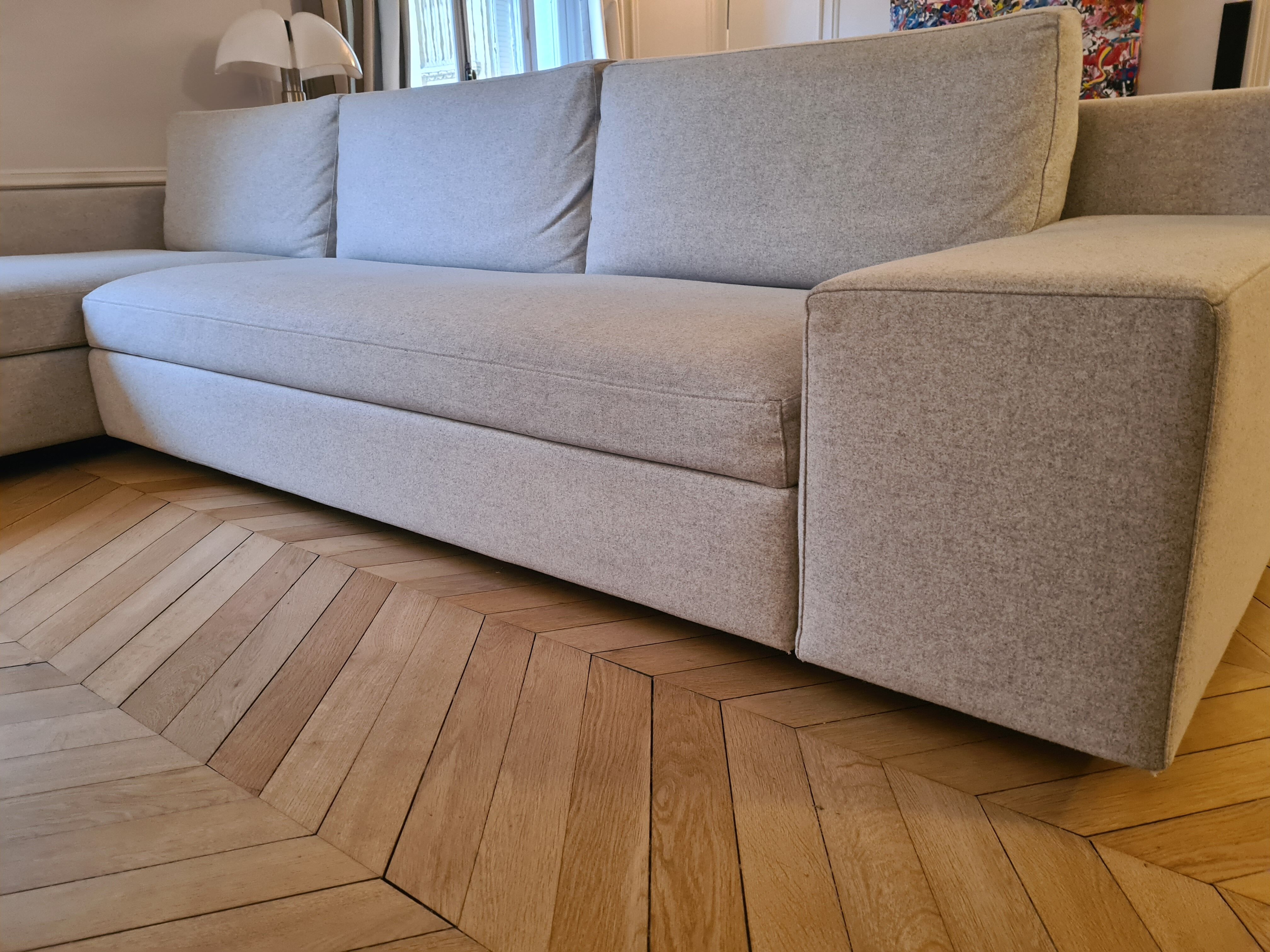 Sofa Philippe STARCK Mister, light grey, by Cassina