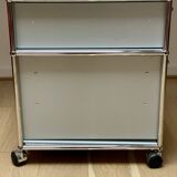USM box unit on casters