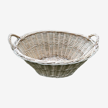 wicker laundry clothing pan