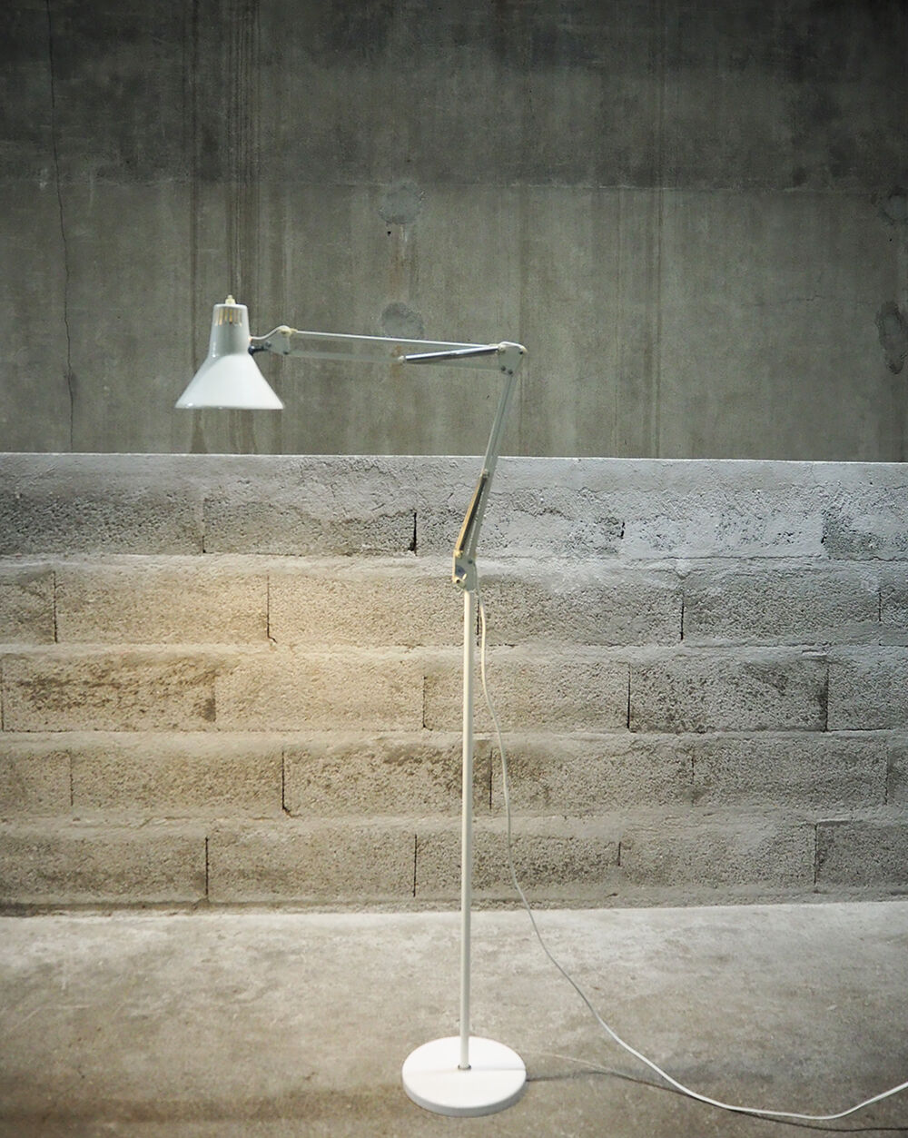 Twist vintage T1 series articulated floor lamp, 70s